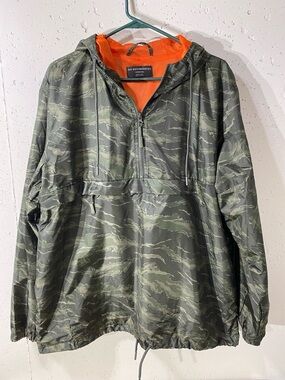 No Boundaries Men's Olive Camo Hooded Windbreaker with Orange Lining